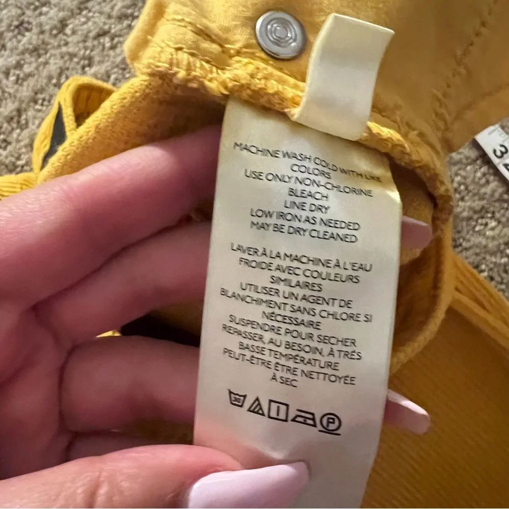 BDG Urban Outfitters High Rise Corduroy Mom Jeans Size 28